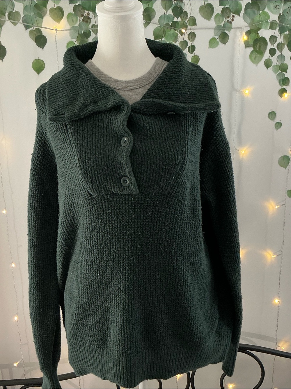 Aerie Dark Green V-Neck Collar Waffle Knit Sweater